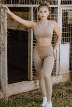 Load image into Gallery viewer, DERBY set in pile