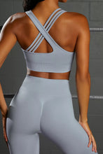 Load image into Gallery viewer, STALLION set in sky